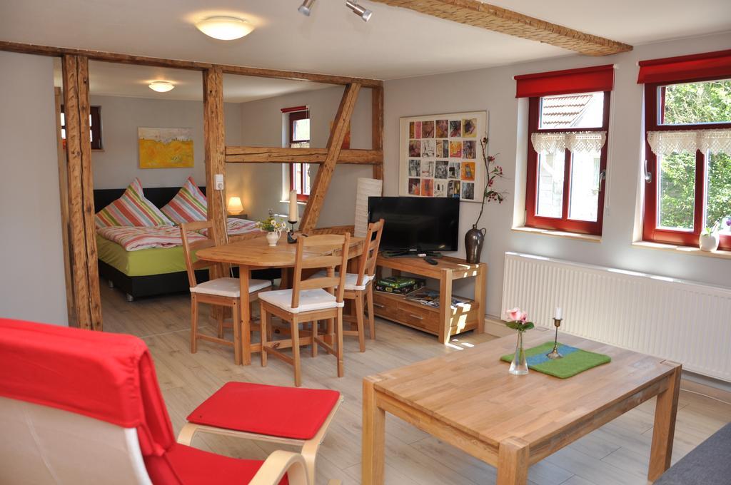 Appartement Café Landart im Thüringer Finistère à Plaue  Chambre photo