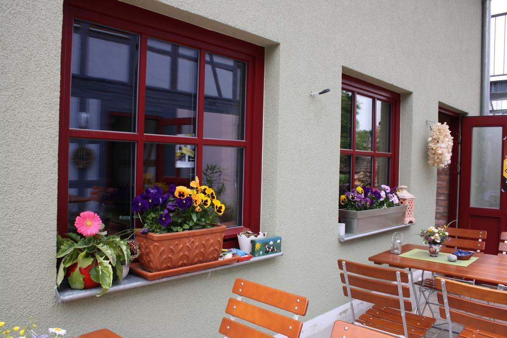 Appartement Café Landart im Thüringer Finistère à Plaue  Extérieur photo